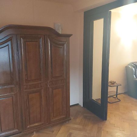 Apartament Kitty Apartament Bukareszt Zewnętrze zdjęcie