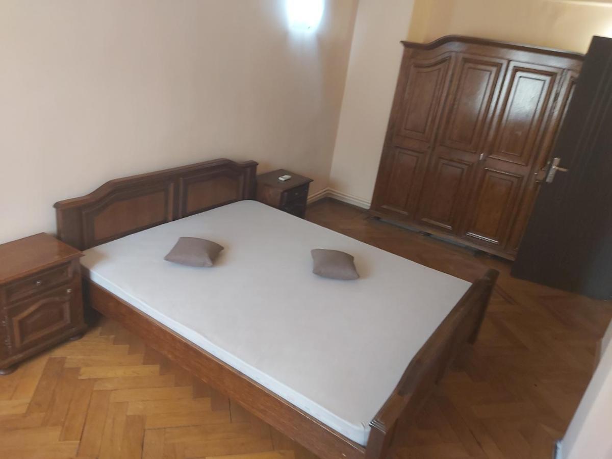 Apartament Kitty Apartament Bukareszt Zewnętrze zdjęcie